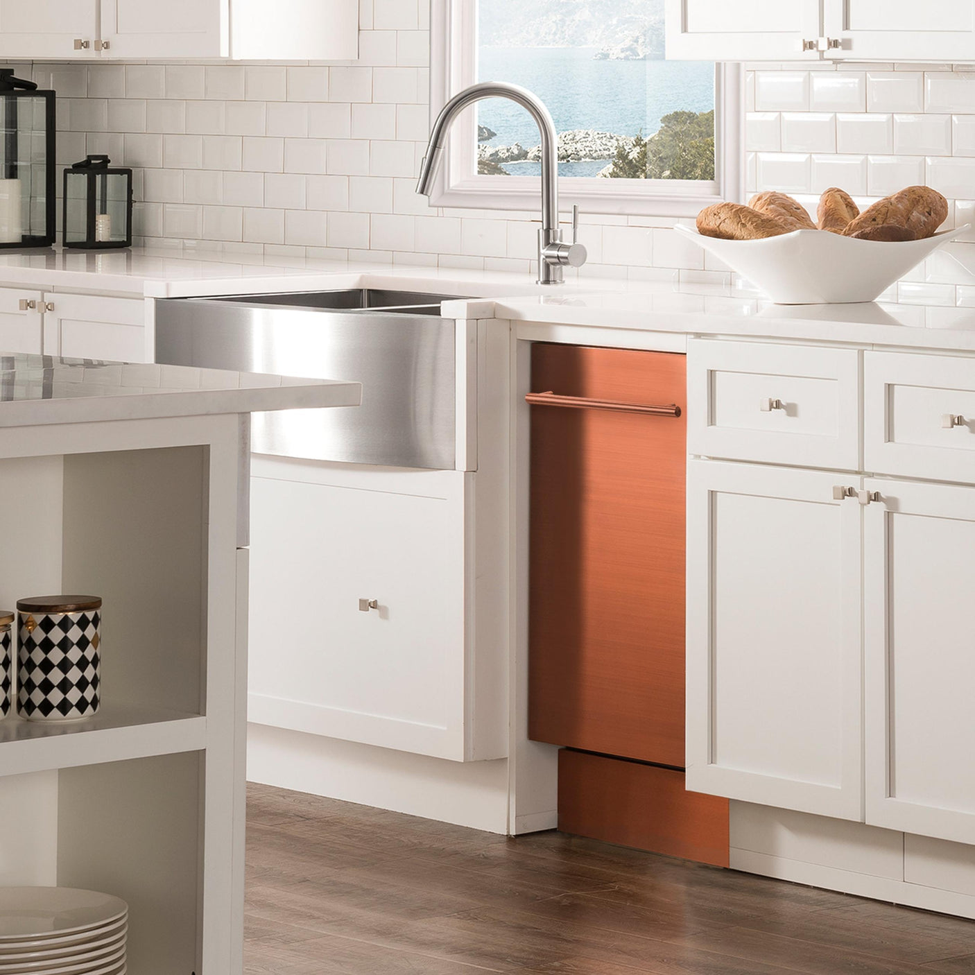 ZLINE 18 in. Compact Top Control Dishwasher with Stainless Steel Tub and Modern Style Handle, 52 dBa (DW-18) [Color: Copper]