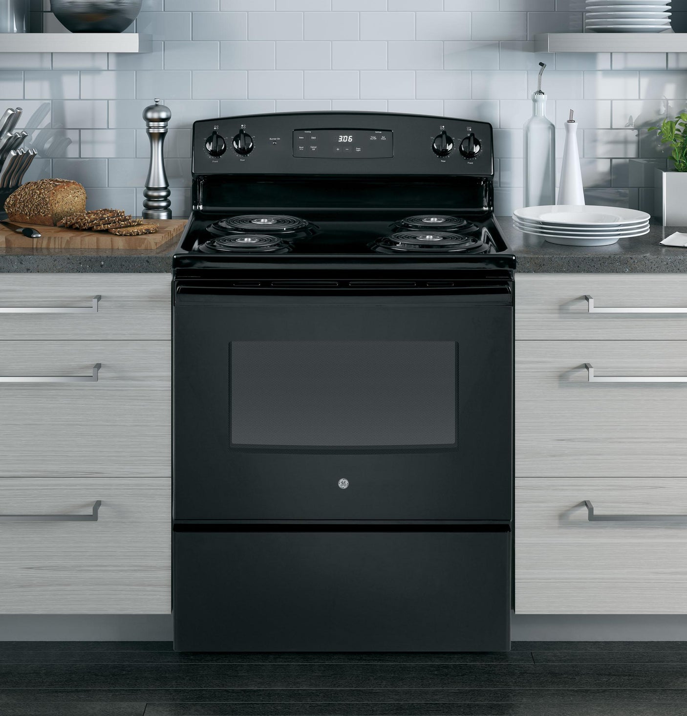GE® ENERGY STAR® 30" Free-Standing Electric Range