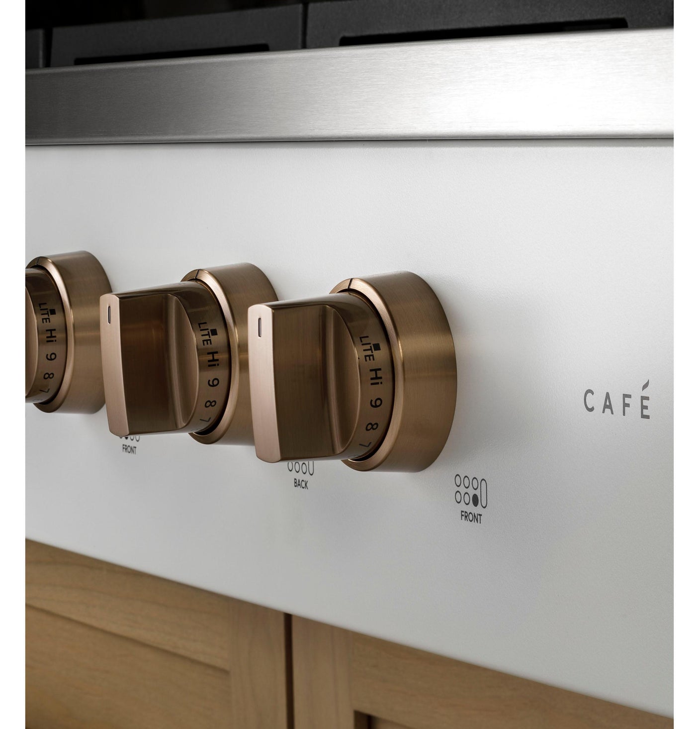 Café™ 36" Commercial-Style Gas Rangetop with 6 Burners (Natural Gas)