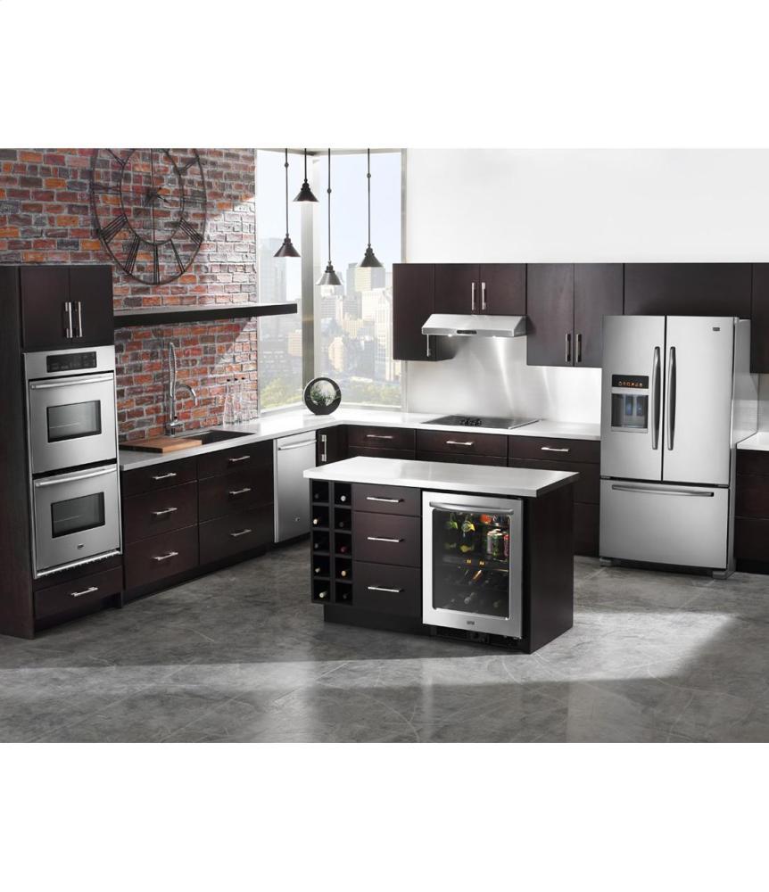 Jetclean® Plus Dishwasher with SteamClean