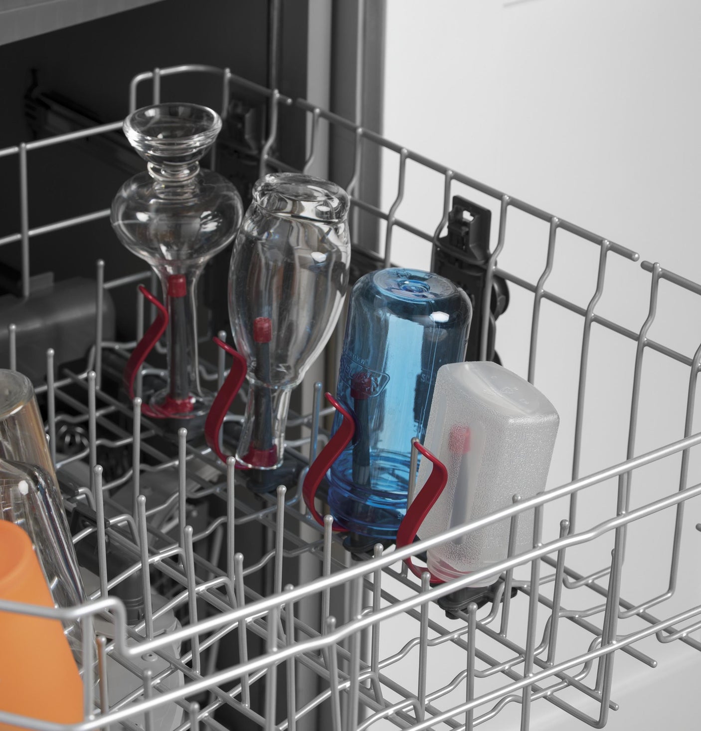 GE® ENERGY STAR® Top Control with Stainless Steel Interior Door Dishwasher with Sanitize Cycle & Dry Boost