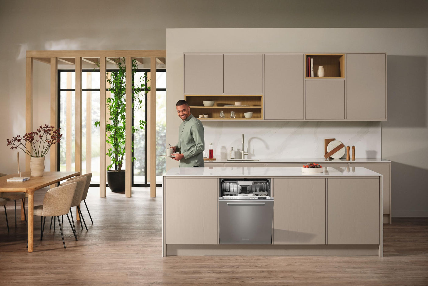 G 7186 SCVi SFP AutoDos Stainless Steel. - Fully-integrated, full-size dishwasher with Automatic Dispensing thanks to AutoDos with integrated PowerDisk.