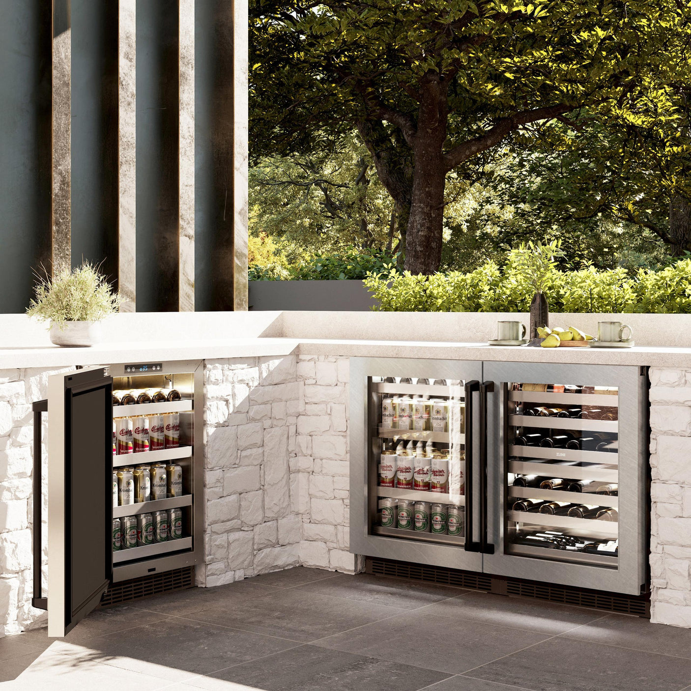 ZLINE Autograph Edition 24 in. Touchstone Dual Zone 44 Bottle Wine Cooler With DuraSnow' Stainless Steel Glass Door And Matte Black Handle (RWDOZ-SN-24-MB)