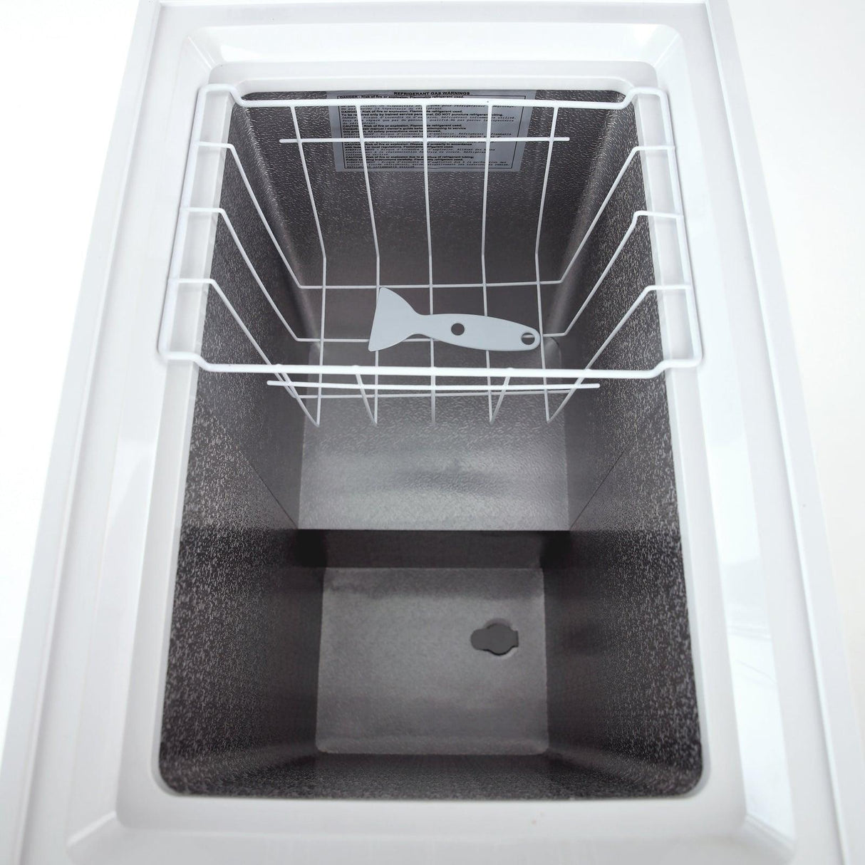 2.5 cu. ft. Chest Freezer - White / 2.5 cu. ft.