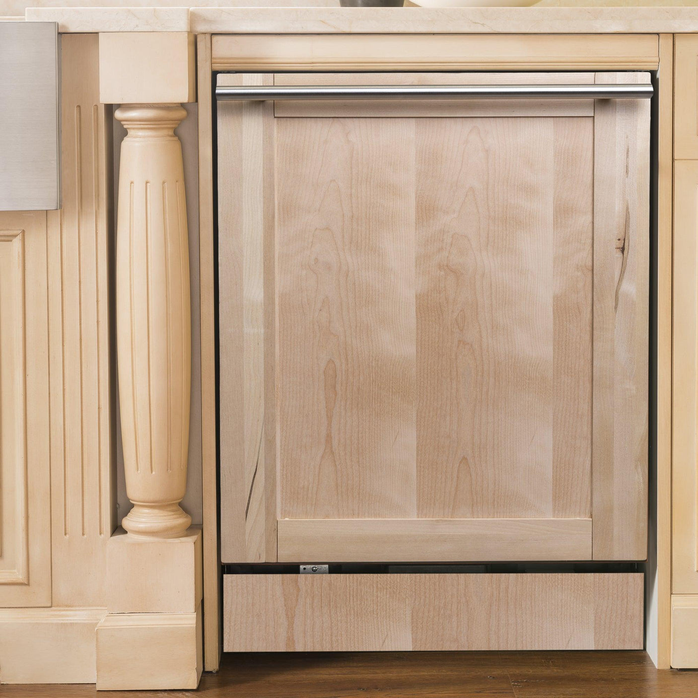 ZLINE 18 in. Compact Top Control Dishwasher with Stainless Steel Tub and Modern Style Handle, 52 dBa (DW-18) [Color: Unfinished Wood]