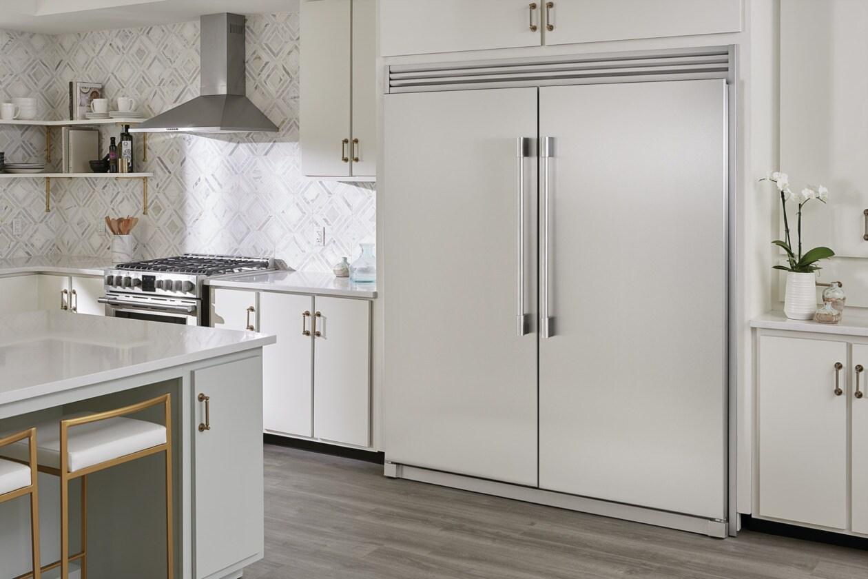19 Cu. Ft. Single-Door Freezer