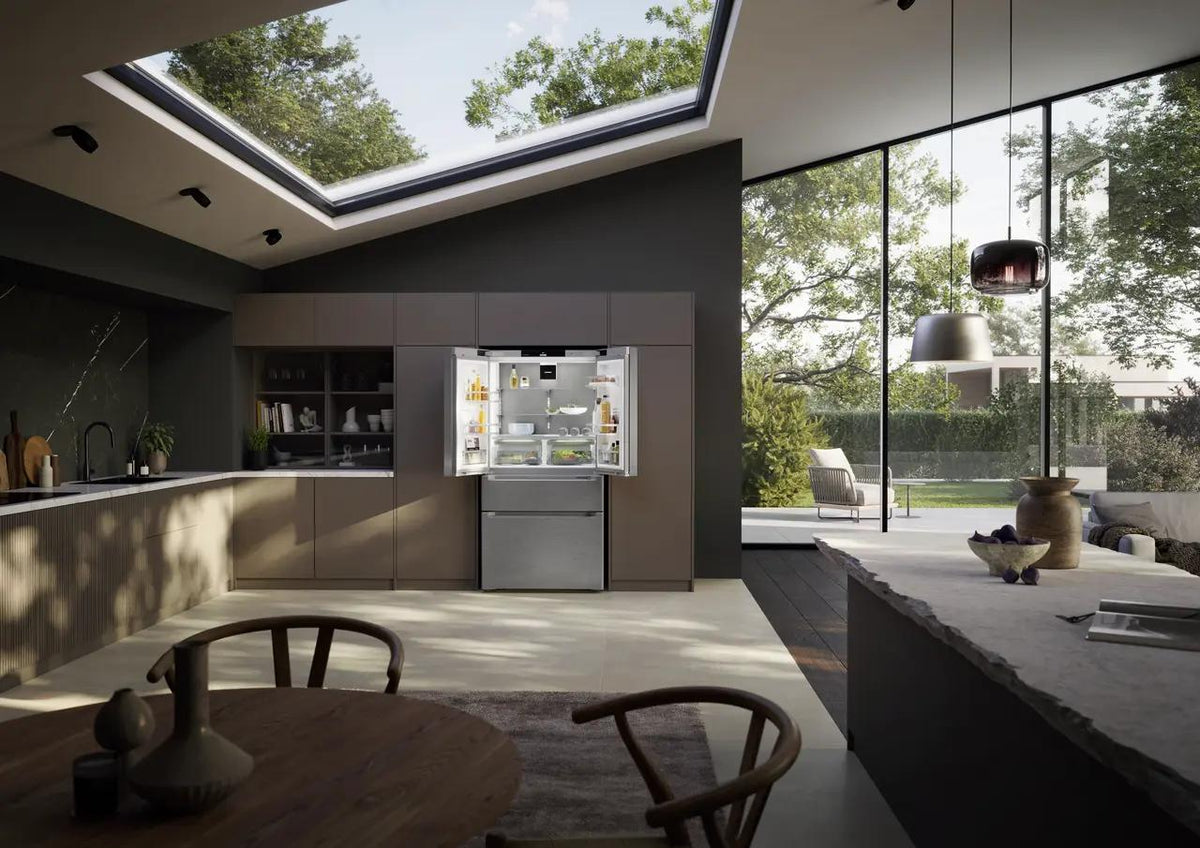 French Door fridge-freezer with 2 freezer drawers and IceMaker and InfinitySpring