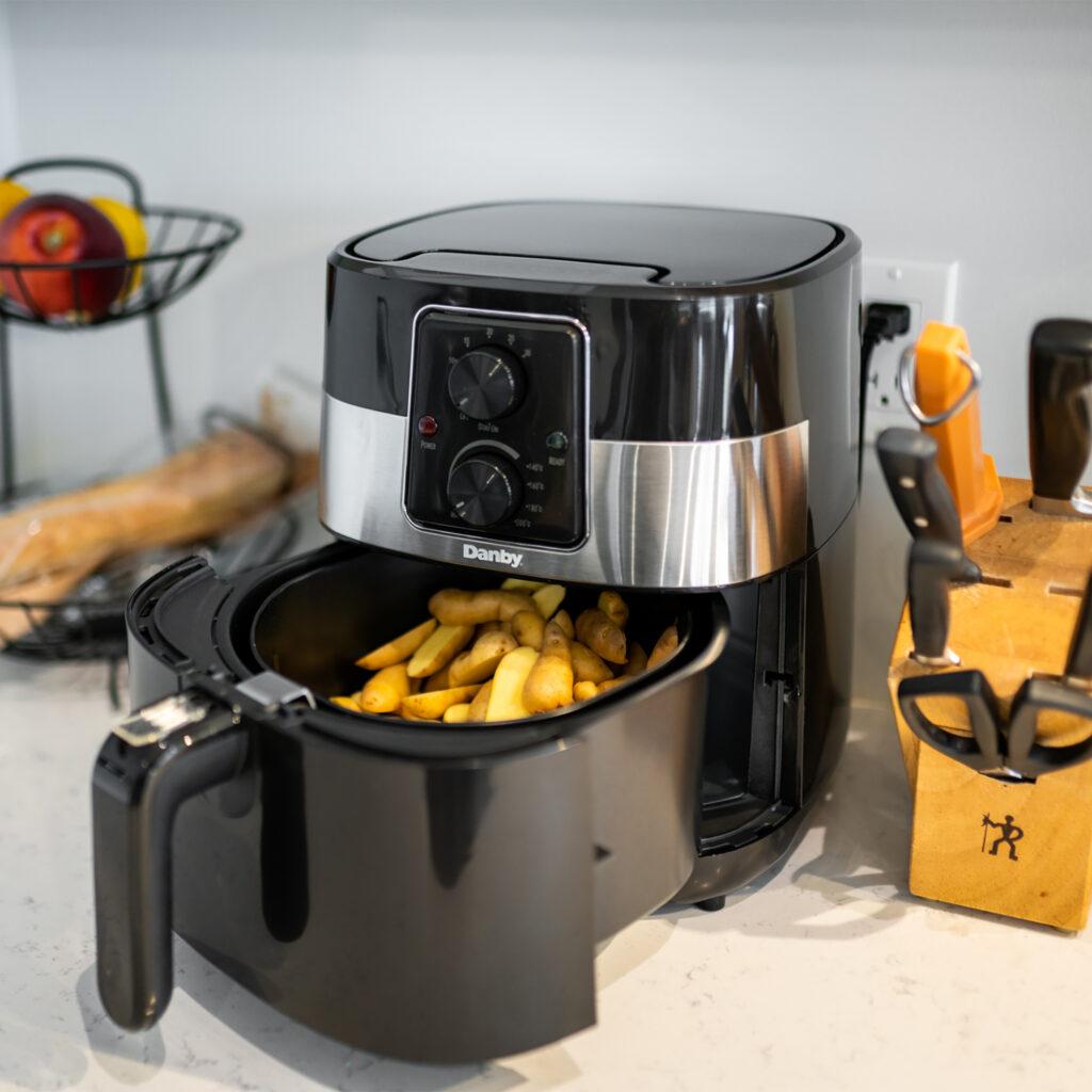 Danby 3.2 qt. Air Fryer in Black