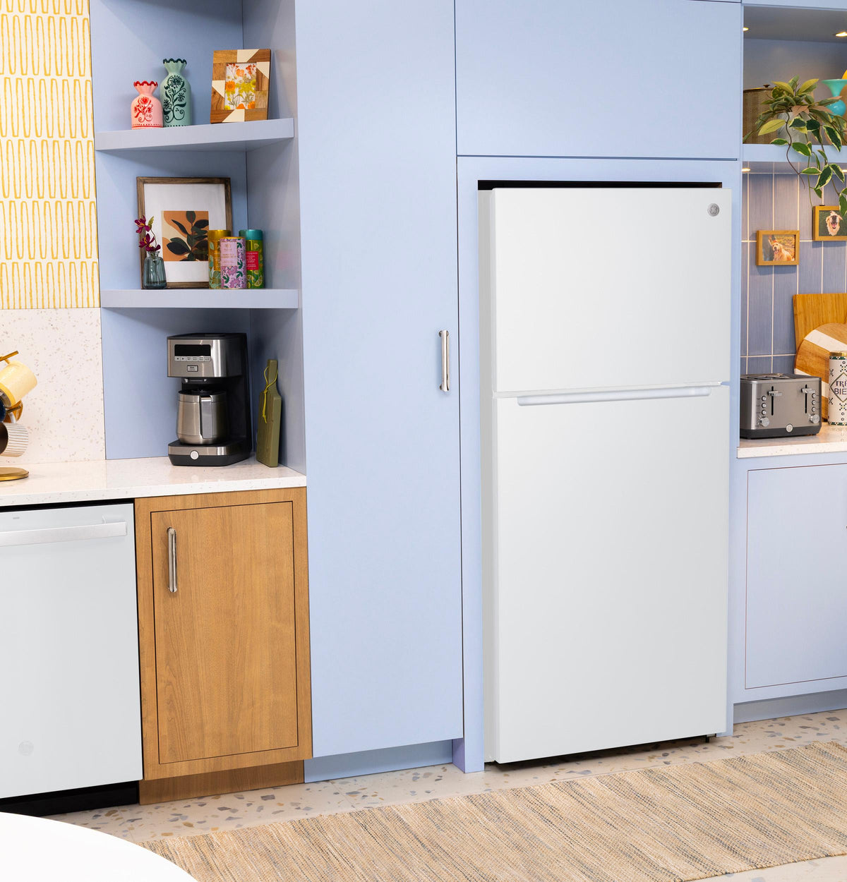 GE 19 Cu. Ft. Garage Ready Top-Freezer Refrigerator