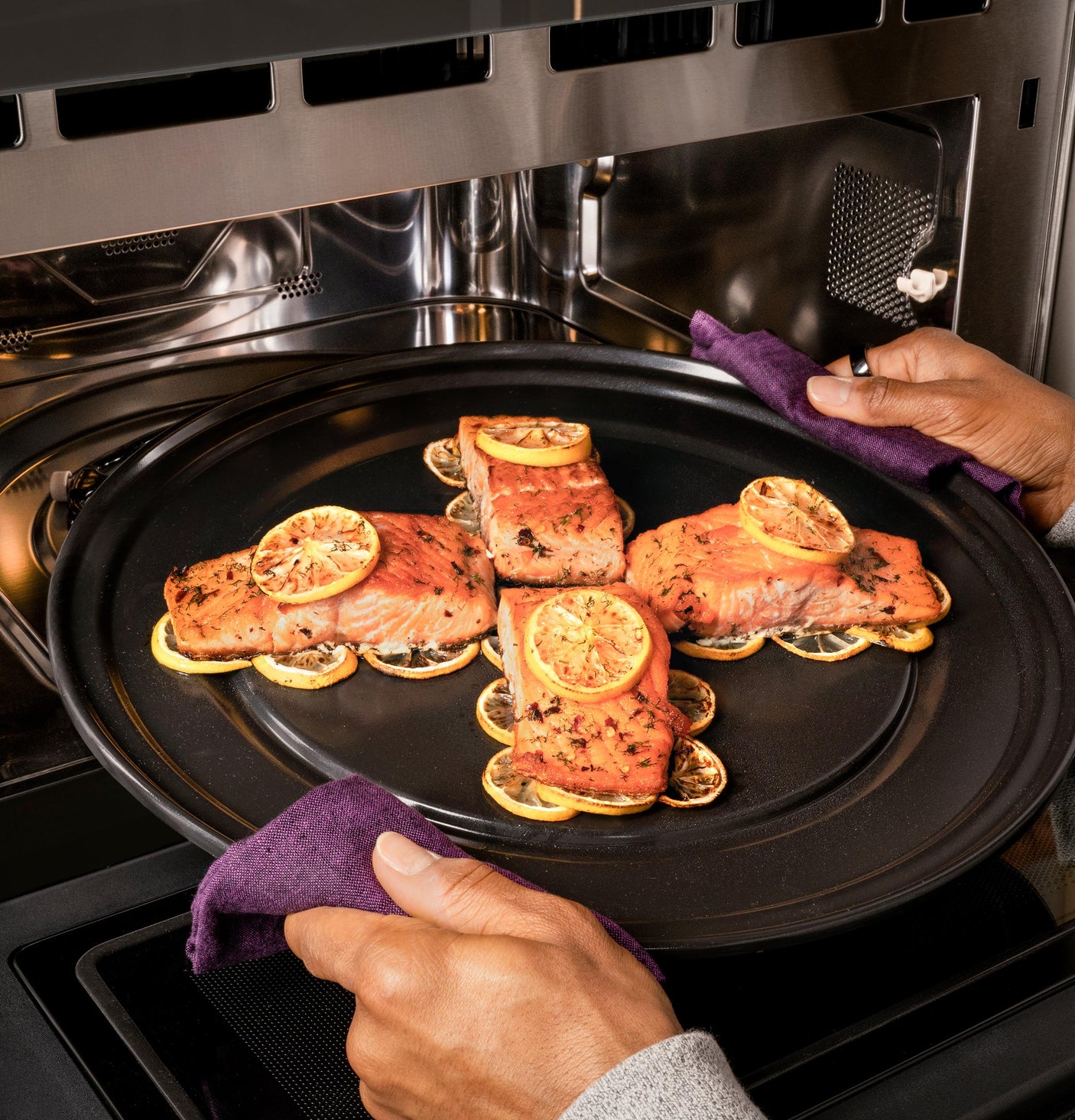 GE Profile™ 27" Single Wall Oven with 120V Advantium® Technology