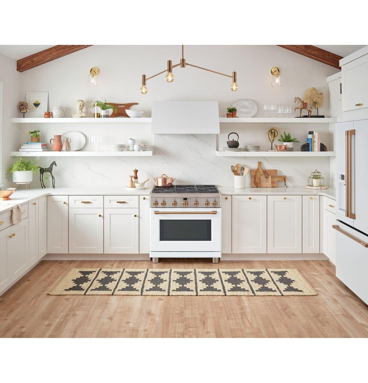 Café™ 36" Dual-Fuel Commercial-Style Range with 6 Burners (Natural Gas)