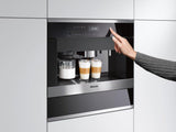 CVA 6405 - Built-in coffee machine with bean-to-cup system and OneTouch for Two for perfect coffee enjoyment.