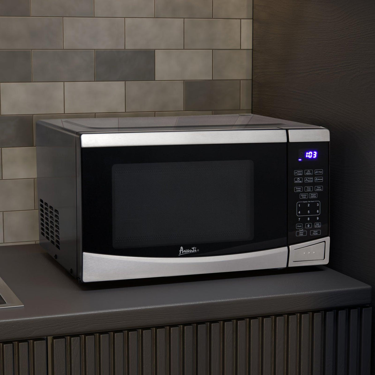 Avanti 0.9 Cu. Ft. Microwave Oven, Digital - Stainless Steel