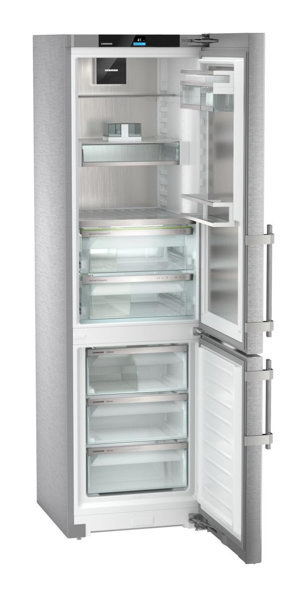 Fridge-freezer with BioFresh Professional and NoFrost