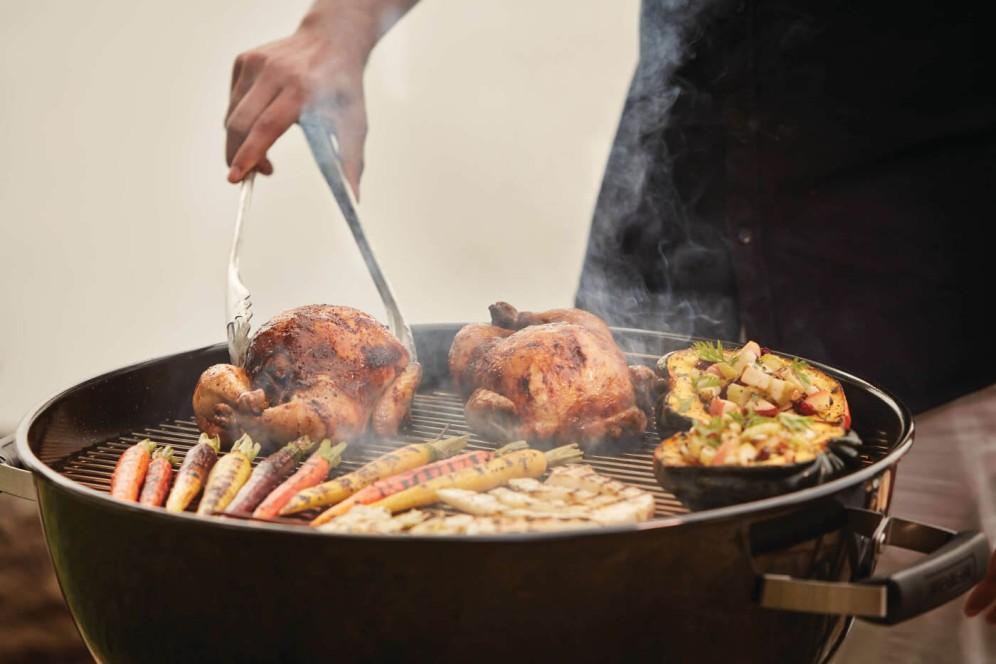 22 inch Charcoal Kettle Grill , Charcoal, Black