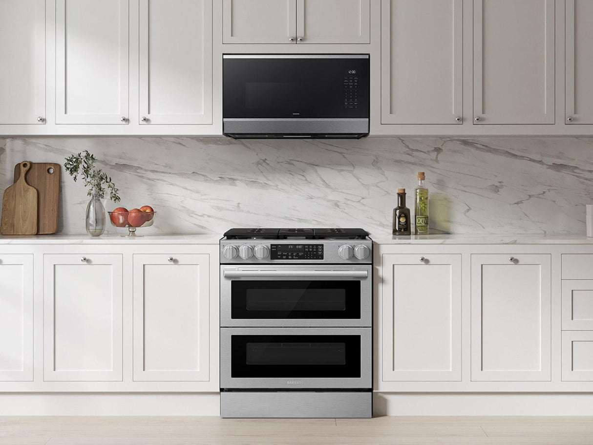 Bespoke Smart Slide-in Gas Range Flex Duo™ Oven  Pro Style Design  Dual True Convection