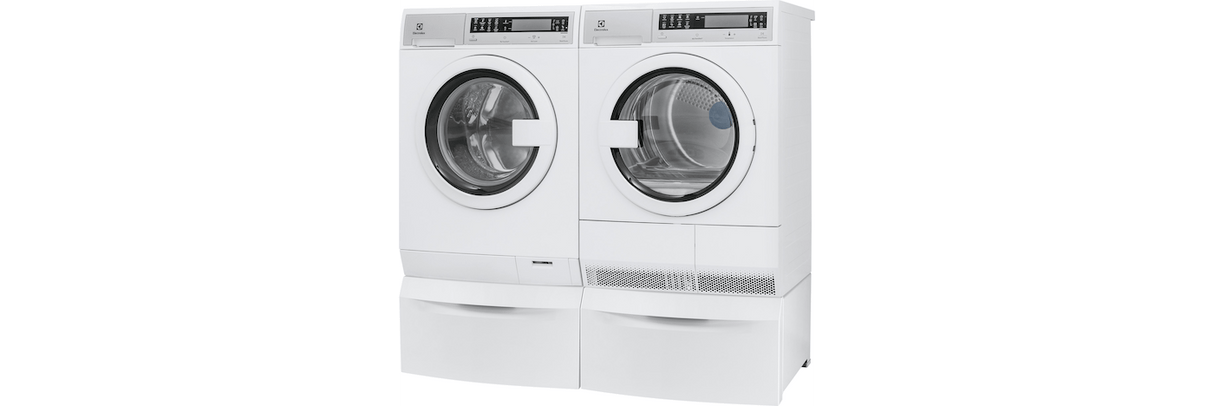 Compact Washer with IQ-Touch® Controls featuring Perfect Steam™ - 2.4 Cu. Ft.