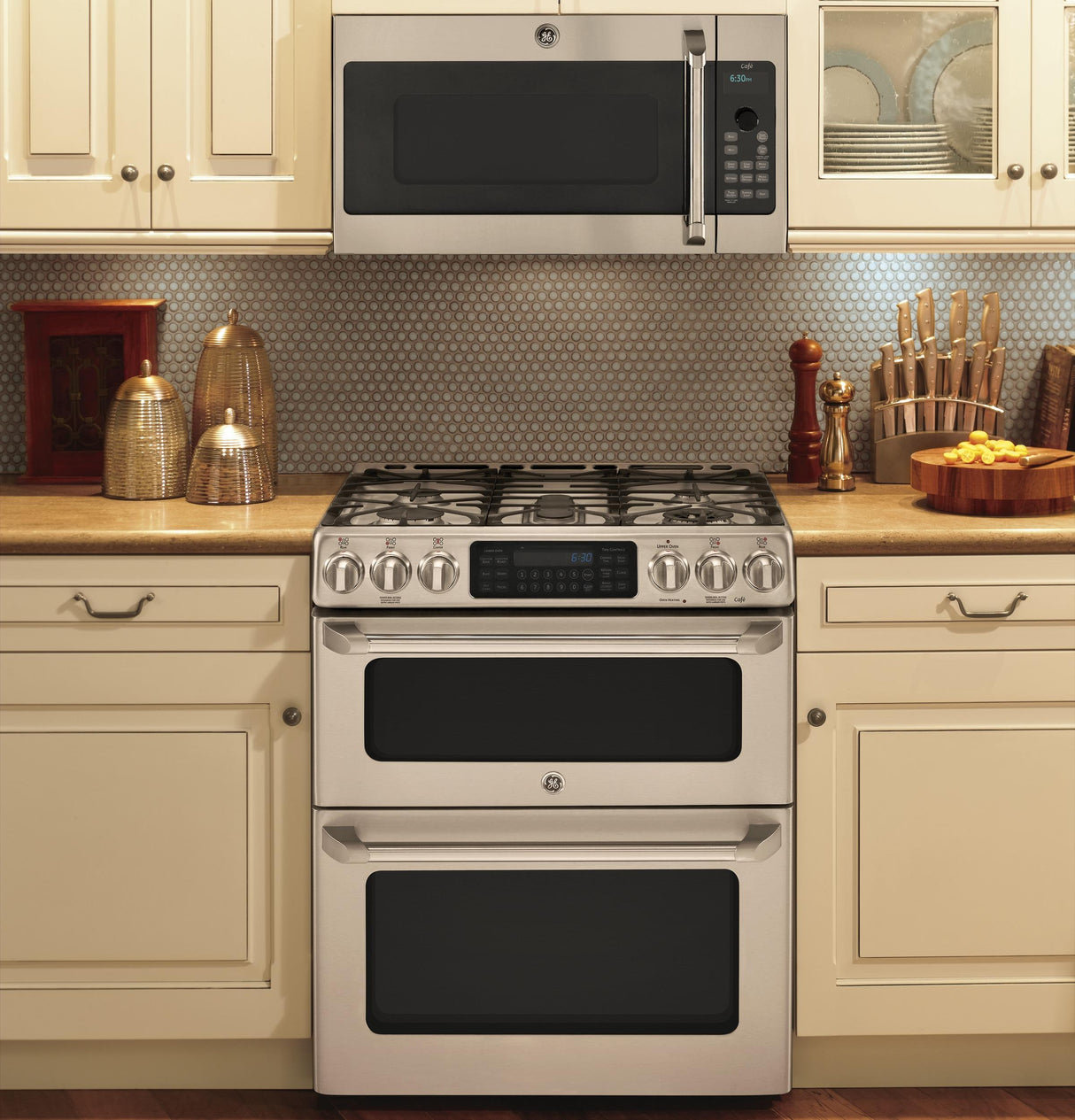 GE Cafe™ Series 30" Slide-In Front Control Gas Double Oven with Convection Range