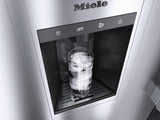 F 2672 SF Stainless steel/CleanSteel - MasterCool™ freezer For high-end design and technology on a large scale.