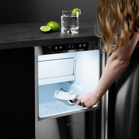 ZLINE 15 in. Touchstone Gourmet Ice Maker with Drain Pump and Black Stainless Steel Door (IGMD-BS-15)