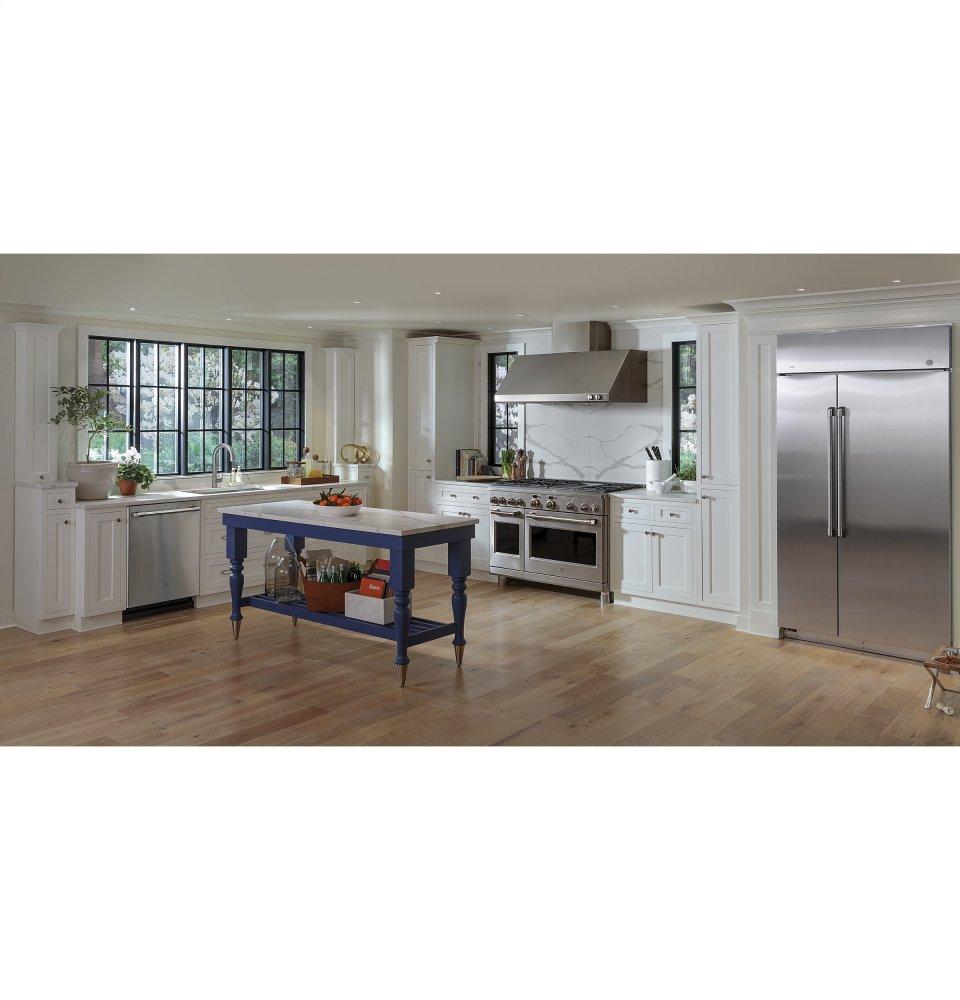 GE Cafe™ Series 48" Dual-Fuel Professional Range with 6 Burners and Griddle (Natural Gas)