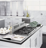 Monogram 36" Stainless Steel Gas Cooktop (Natural Gas)
