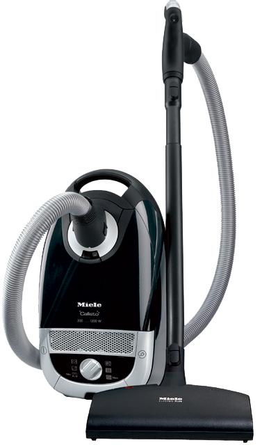 Vacuum Cleaners (canisters)