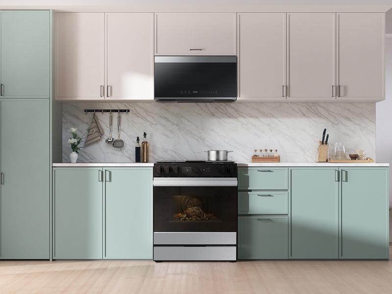 Bespoke 6.0 cu. ft. Smart Slide-In Gas Range with Smart Oven Camera & Illuminated Precision Knobs in Stainless Steel
