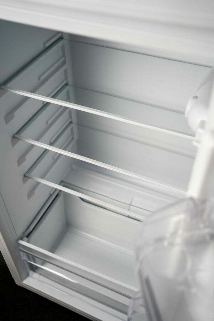 Danby 7.4 cu. ft. Apartment Size Fridge Top Mount in White