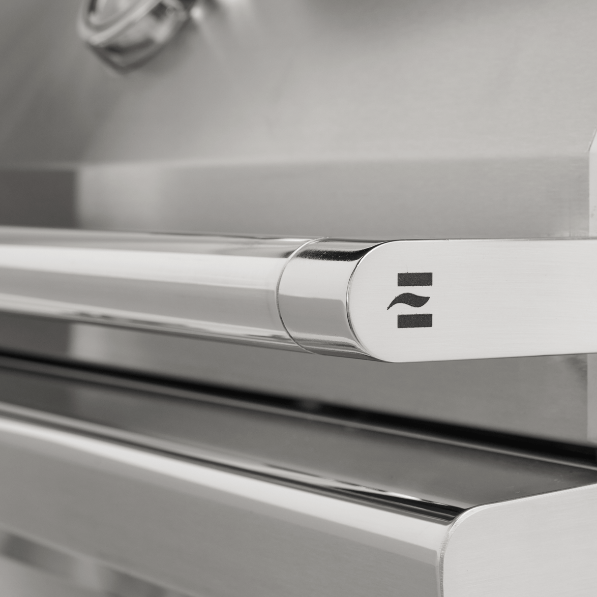 34" C-Series Built-In NG Grill