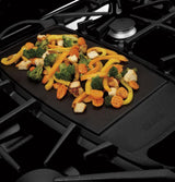 GE® 30" Free-Standing Gas Range