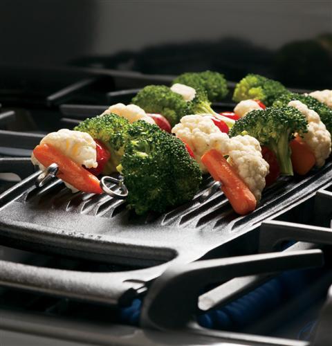 GE Profile™ Series 30" Free-Standing Self Clean Gas Range