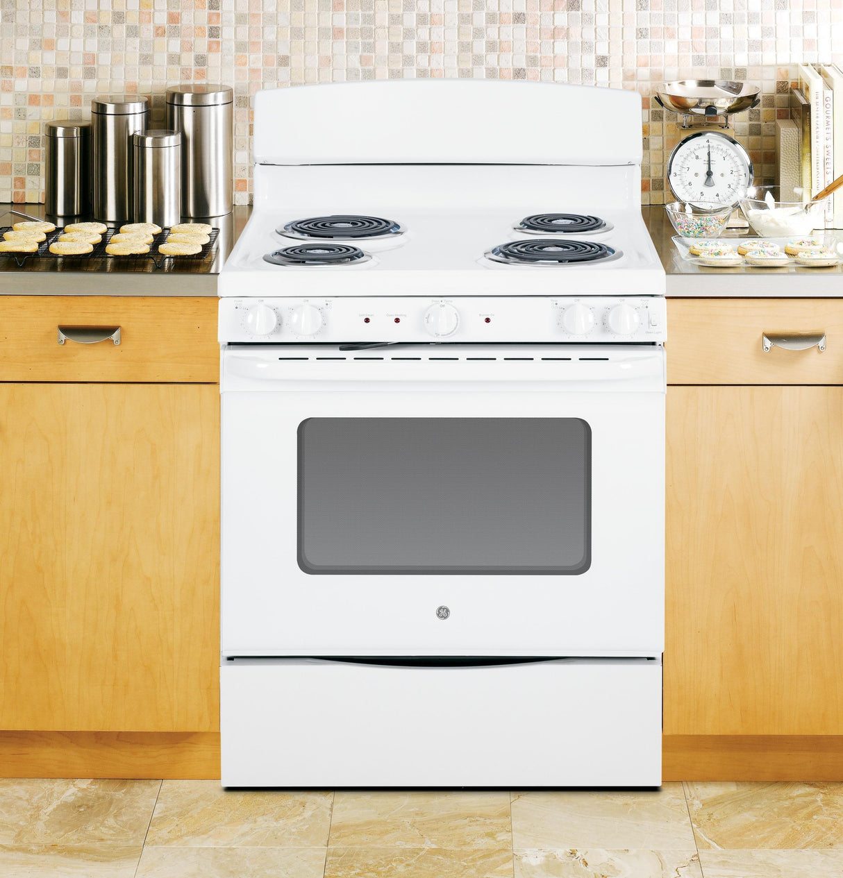 GE® 30" Free-Standing Electric Range