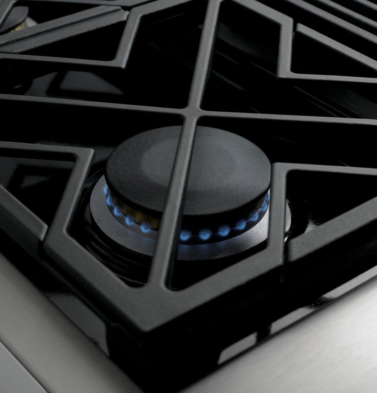 Café™ 48" Commercial-Style Gas Rangetop with 6 Burners and Griddle (Natural Gas)