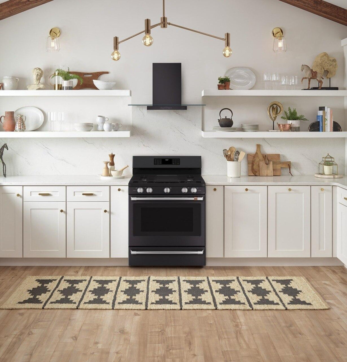 Café™ 30" Smart Free-Standing Gas Range with Convection