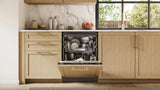 800 Series Dishwasher 24"