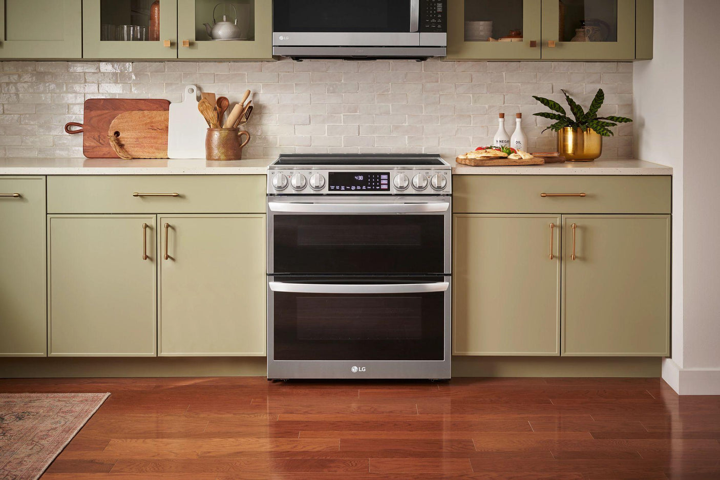 7.3 cu. ft. Smart Electric Double Oven Slide-in Range with InstaView®, ProBake® Convection, Air Fry, and Air Sous Vide