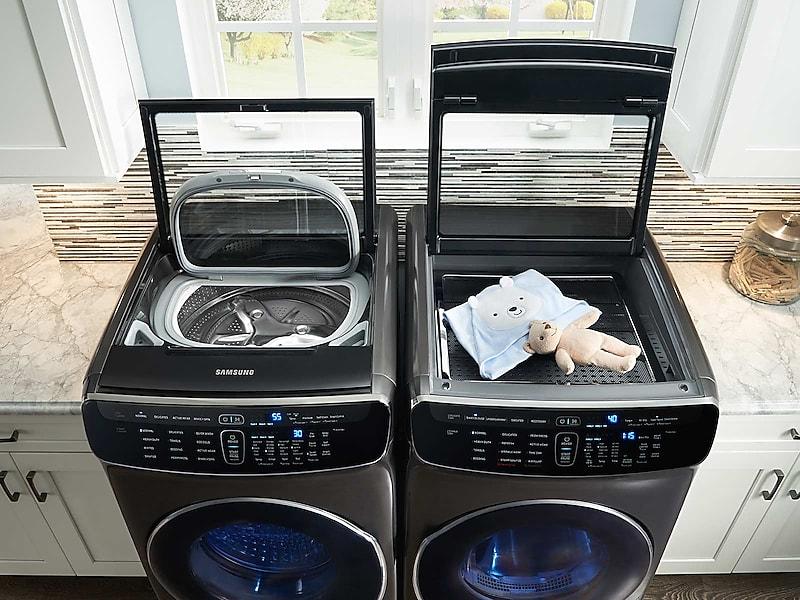 7.5 cu. ft. Smart Gas Dryer with FlexDry™ in Black Stainless Steel
