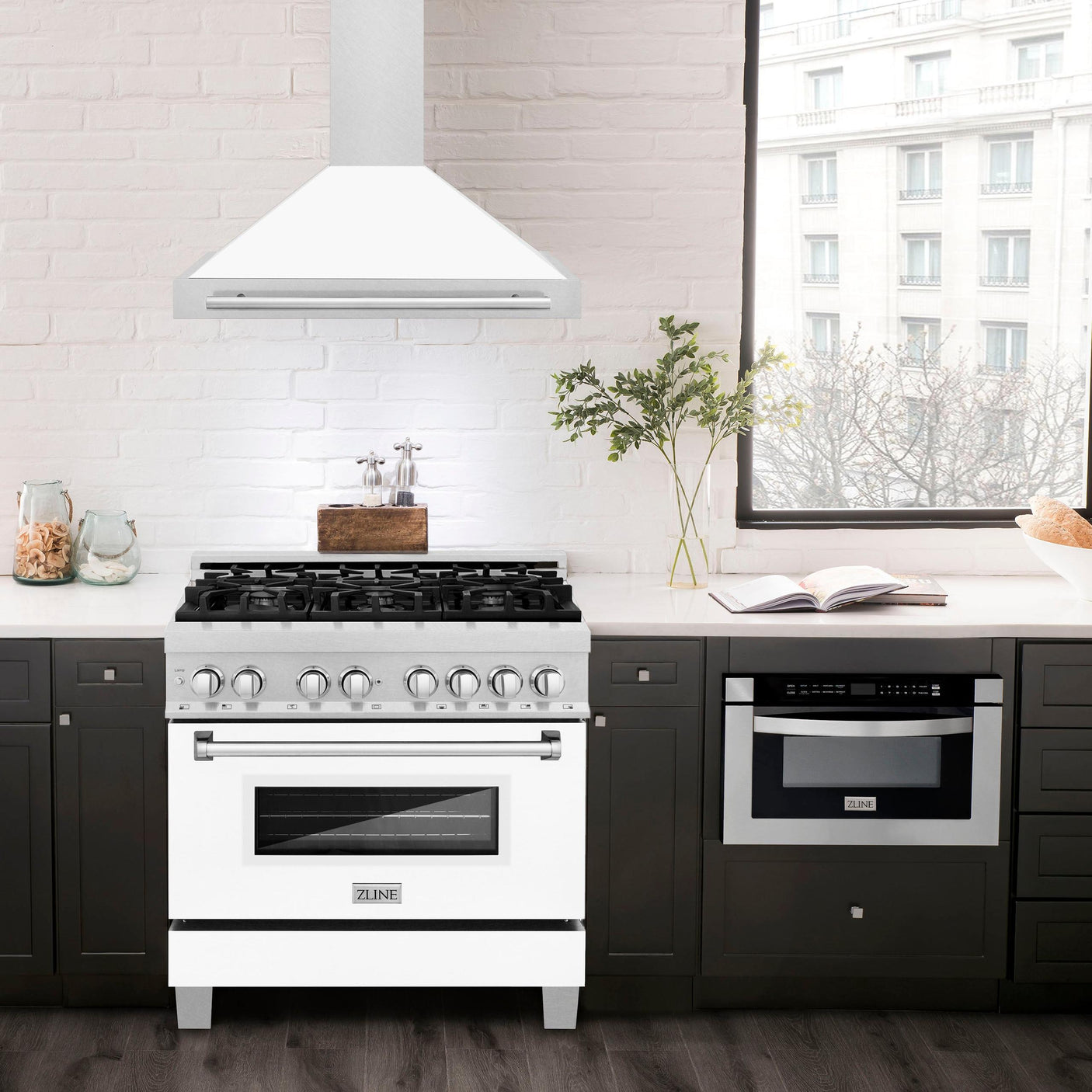 ZLINE 36 in. Convertible Fingerprint Resistant DuraSnow Stainless Steel Range Hood with Stainless Steel Handle (KB4SNX-36) [Color: White Matte Shell]