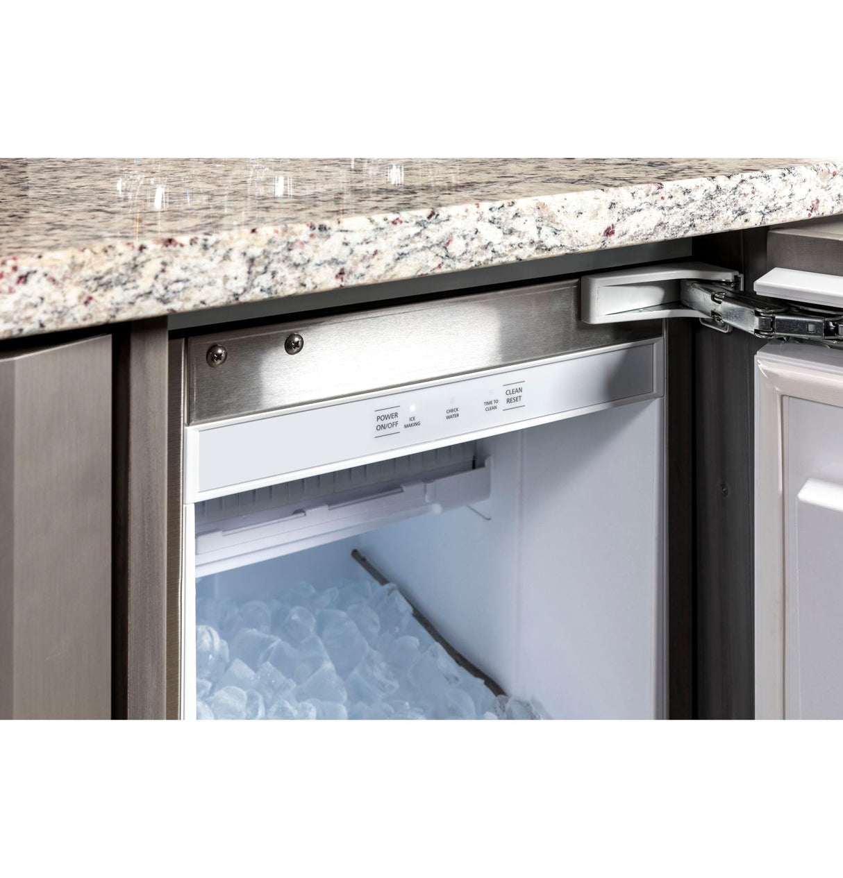 Ice Maker 15-Inch Panel-Ready - Clear Ice