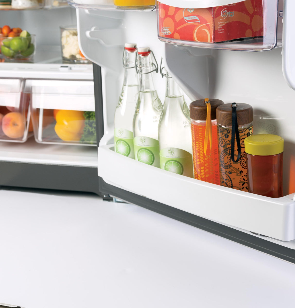 GE® ENERGY STAR® 17.6 Cu. Ft. Top-Freezer Refrigerator