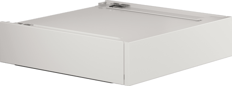 Pull-out basket for laundry