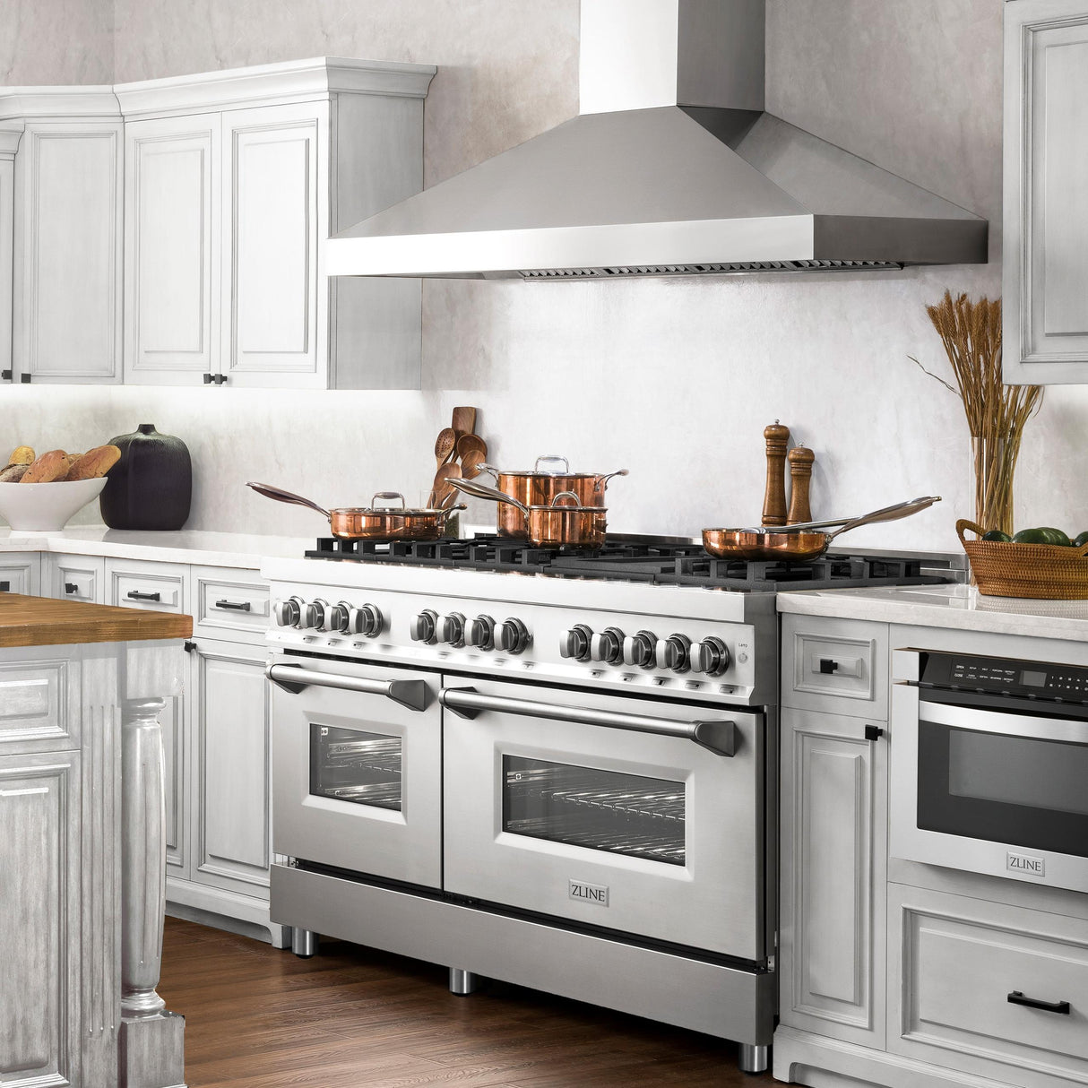 ZLINE Professional Convertible Vent Wall Mount Range Hood in Stainless Steel (597)