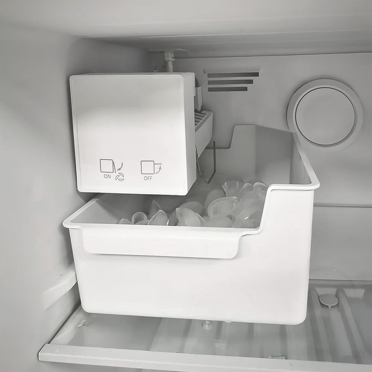 Avanti Automatic Ice Maker Kit, Space-Saving Design for AVFF146DLJ, AVFF18DLJ, AVFF21DLJ & AVFF24DLJ Refrigerators, 5.5 lbs. Daily Half-Moon Ice Production, Includes 11-lb. Storage Bin (AIMKSL1821)