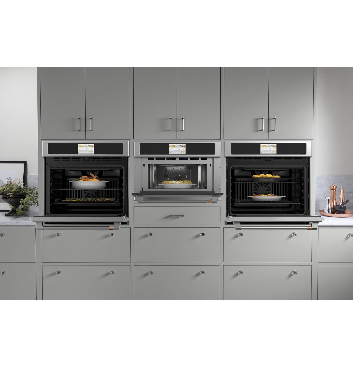 Café™ 27" Smart Single Wall Oven with Convection