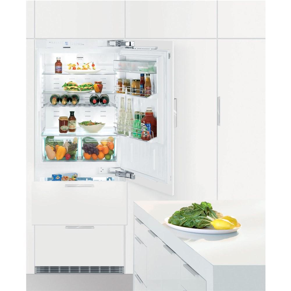 Built-In Refrigerator/Freezer 30", Ice Maker, Right Hinge