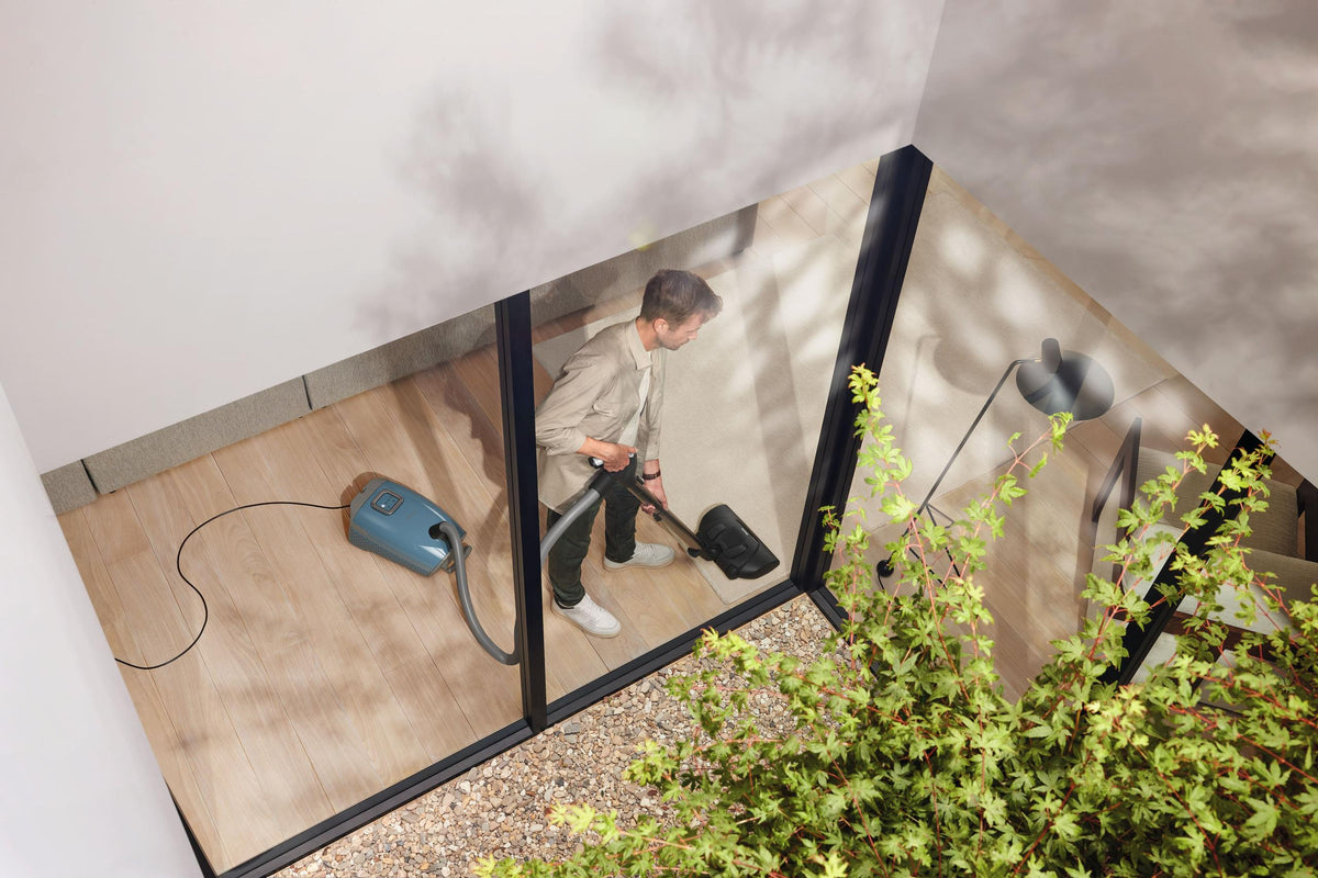 Guard L1 Nordic blue - canister vacuum cleaners extremely powerful  ideal for carpets  intuitive operation