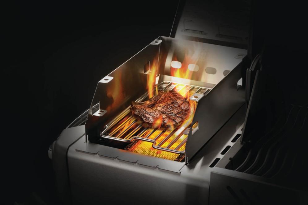 Side Burner Windshield - Large with Skewer Rack