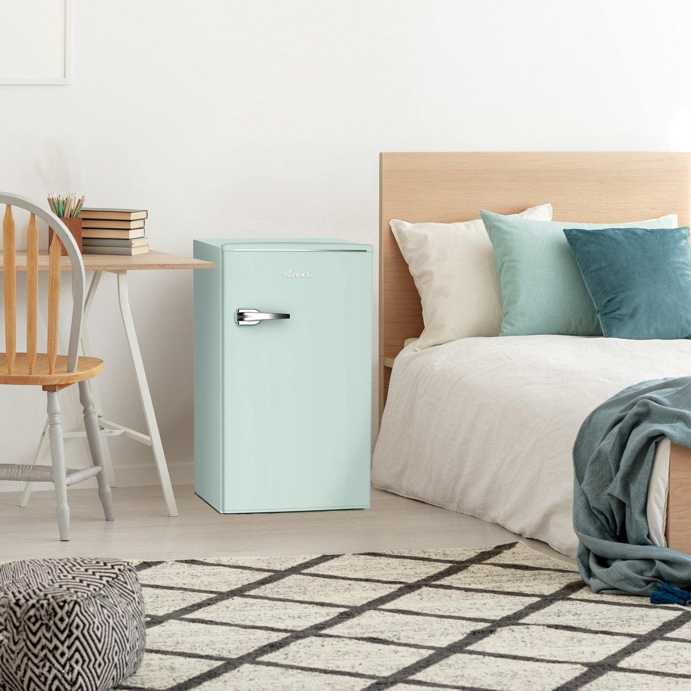 Avanti 3.0 Cu. Ft. Retro Compact Refrigerator - Seafoam Green