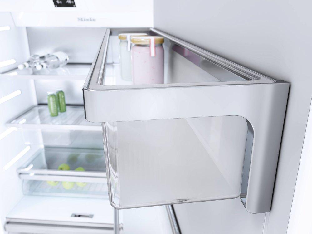 KF 2802 SF Stainless steel/CleanSteel - MasterCool™ fridge-freezer For high-end design and technology on a large scale.